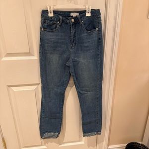 Forever 21 high rise jeans size 28